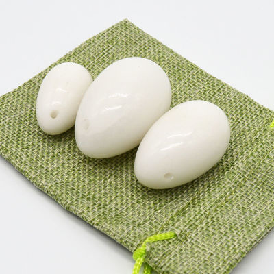 Característica regional Ovos de jade branco para peso de Kegel Ovos de mármore e pedra polidos em estilo de arte popular