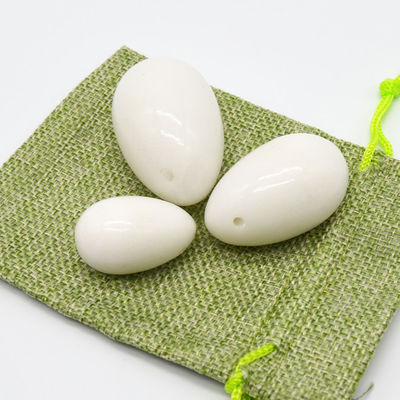 Característica regional Ovos de jade branco para peso de Kegel Ovos de mármore e pedra polidos em estilo de arte popular