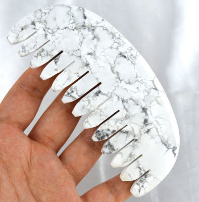 Alivie sem esforço a tensão do couro cabeludo com Natura White Turquoise Jade Hair Comb Gua Sha Tools