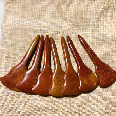 Experimente os benefícios curativos da massagem de corpo inteiro e da estimulação de pontos de acupuntura com a placa Gua Sha de pedra vermelha Bian