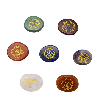 Gravado esculpido polido pedra de bolso de palma Reiki equilíbrio cristal de cura 7 chakra pedras conjuntos para o tema do amor