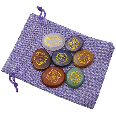 Gravado esculpido polido pedra de bolso de palma Reiki equilíbrio cristal de cura 7 chakra pedras conjuntos para o tema do amor