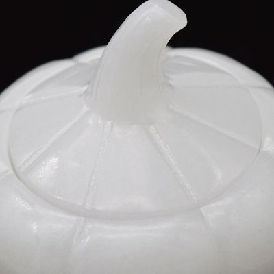 Artesanato de escultura de topo de chá de jade branco polido em estilo chinês para decoração doméstica de classe alta