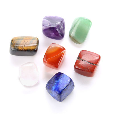 2023 Pedra de Cura Natural de Cristal Gravura Chakra Conjuntos com Estilo Religioso Índia Característica Regional