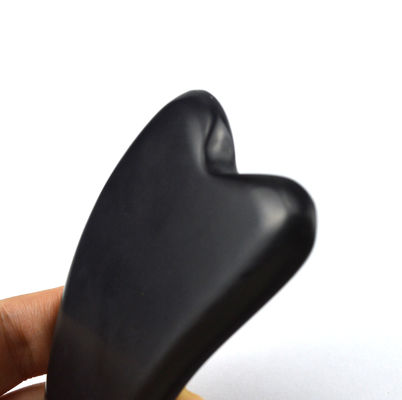 2024 Black Bian Stone Heart Shape Gua Sha Massage Tool Disponível Logo Massager para Spa Relaxante Meditação