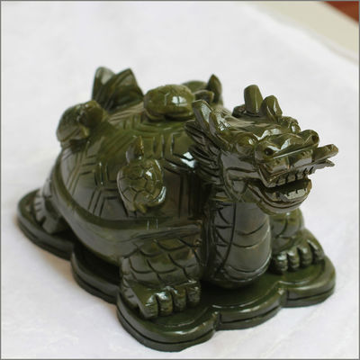 Característica regional Estatua de tartaruga-dragão de pedra verde de jade com aceitação OEM ODM