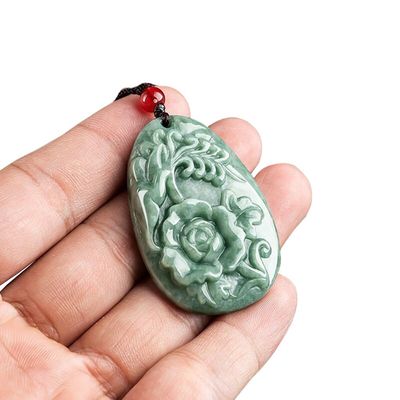 Jadeite Peony Flower Magpie Pendant Jade Sweater Chain Impressionante Arte Colecionável Adição para homens e mulheres