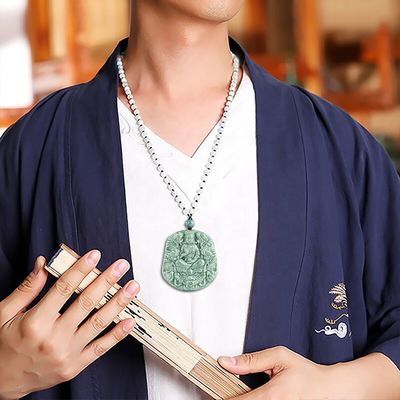 Jade Natural esculpido Nove Dragões Guan Yin Pendente Colar Uma adição única à sua coleção de jóias