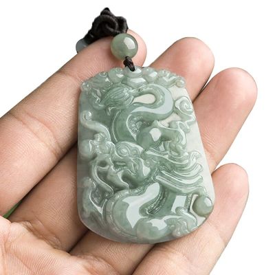 Colar de pendente de design exclusivo com Jadeira de Dragão Sorteiro Voador de Jadeita Tradicional Chinesa