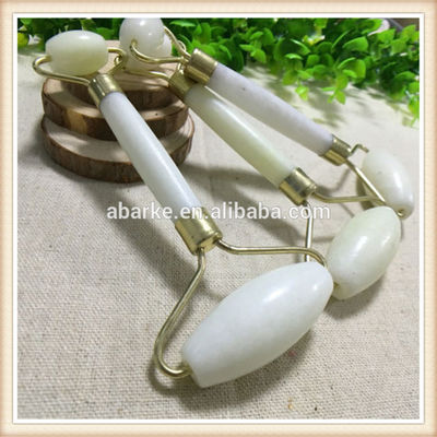 Massagista Facial Natural de Jade Branco A adição perfeita à sua rotina de cuidados com a pele