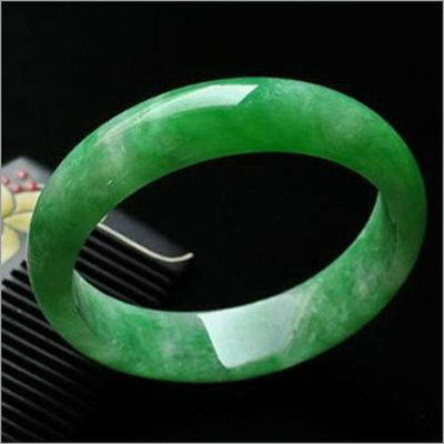 Pedras de cristal personalizadas Esmeraldas geladas Esmeralda verde de jade Pulseira OEM ODM aceito