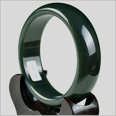 Pulseira de bracelete verde feita à mão em estilo customizado 54-65mm com design natural único