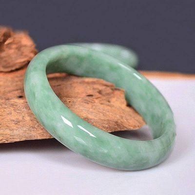 Pulseira Natural de Jade Verde Escuro Uma Joia Atemporal Para Sua Coleção