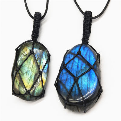 Colar de pedra lunar com pendente de jade esculpido irregular pendentes de charme lunar de tricô e design