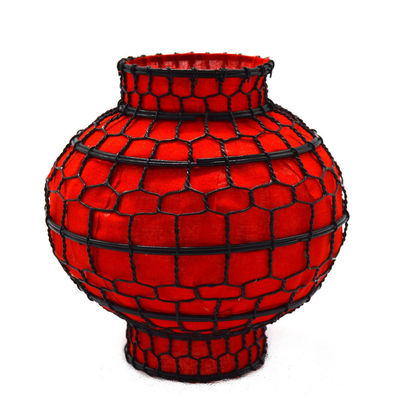 Lanternas de Natal coloridas de tecido de ferro vermelho em estilo Feng Shui para um ambiente festivo