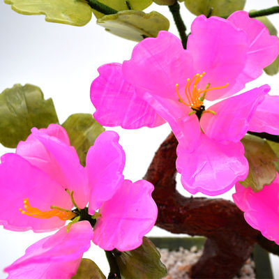 Logotipo personalizado Disponível árvores de flores de pedra de jade chinês árvores de cristal de flores vermelhas decorativas para B2B Marke