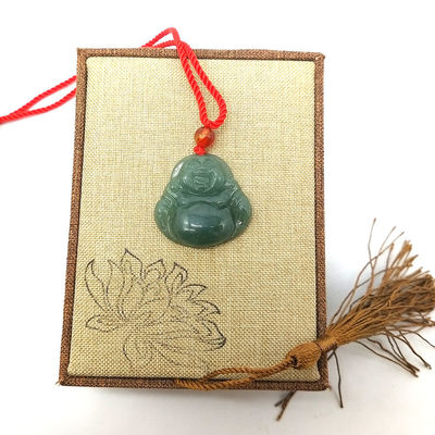 Características regionais Jadeite polida Jade Buda Pendente Colar com Certificado