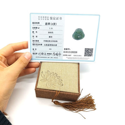 Características regionais Jadeite polida Jade Buda Pendente Colar com Certificado