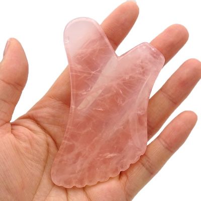 Logotipo personalizado Ferramenta de massagem corporal Gua Sha de quartzo rosa natural para auto-cuidado da pele e saúde facial