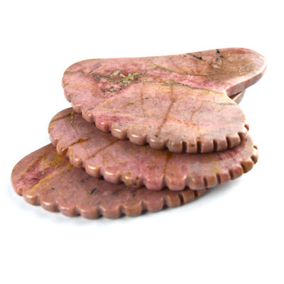 Músculos do corpo Forma do coração natural Pedra de rodonita Gua Sha Tabela de raspagem Dentes Guasha Pedra de beleza facial Massagem Ferramenta de cuidados com a pele