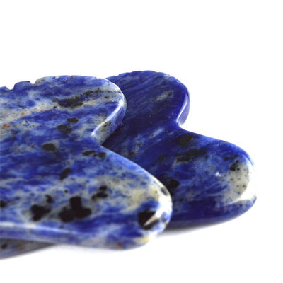 Ferramenta de lifting facial Forma de coração Pedra natural Sodalite Gua Sha para autocuidado e relaxamento corporal