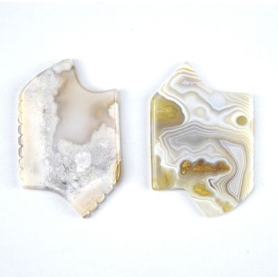 Equipamentos de massagem corporal Propriedades de Guasha natural branco Ferramentas faciais para face Spa com forma de Sakura Agate Jade Gua Sha Ferramenta facial