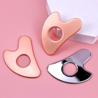 Ferramenta de beleza facial em metal em forma de coração em aço inoxidável para área de massagem de corpo inteiro e OEM / ODM