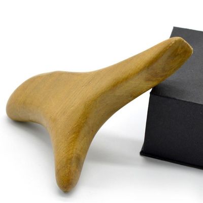 Propriedades Massagista Triângulo de madeira natural Gua Sha Ferramentas para massagem de pés Self-service equipamento de beleza