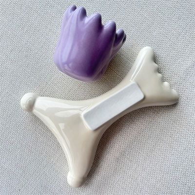 OEM/ODM Gua Sha em forma de X de cerâmica de raspagem Massagista Salão de beleza essencial para relaxamento facial