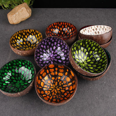 OEM/ODM Aceitável Coco Natural Shell Bowl Design Ornamento Coco Lacado Bowl de Característica Regional