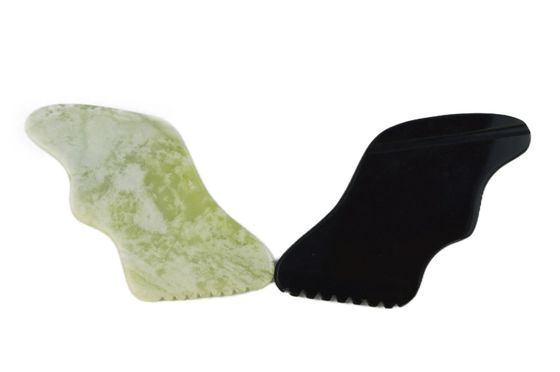 Massagista de corpo Guasha de jade verde natural para antienvelhecimento chinês Xiuyan Jade forma de relâmpago Gua Sha Escrava ferramenta de massagem