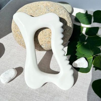 Ferramenta de massagem Gua Sha personalizável Quadro de pedra Guasha cremoso para raspagem de tecidos moles nas pernas traseiras Braços Pescoço Ombro SPA