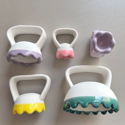 Quadro de Gua Sha em cerâmica para remover rugas e músculos do corpo no Japão
