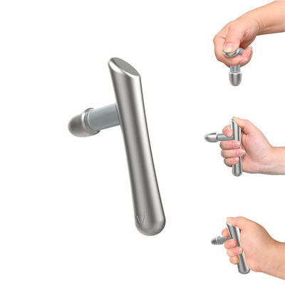 A ferramenta de massagem de barra de aço inoxidável atinge perfeitamente os pontos gatilhos da terapia de liberação miofascial e do motor de tecidos profundos.