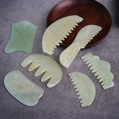 Terapia de acupuntura e massagem do couro cabeludo Peite de cabelo de jade natural com ferramentas Xiuyan Jade Gua Sha