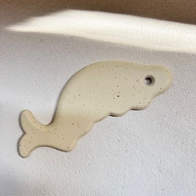Eficaz Forma de Peixe Massagem Cerâmica Gua Sha ferramenta de raspagem para massagista facial