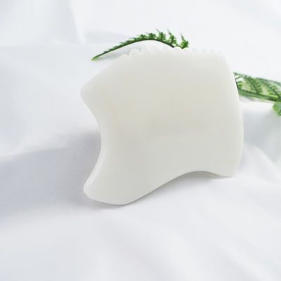 Massagista do corpo mais recente estilo puro natural de jade branco Facial anti-envelhecimento Gua Sha Tabela Pedra preciosa Cuidados da pele Massagem Pedra de jade Guasha Ferramenta