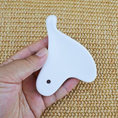 2024 Forma de coração Mini Cerâmica Gua Sha Massage Tool para lifting facial e redução de rugas Logotipo personalizado Disponível