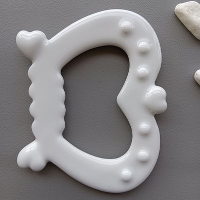 Experimente os benefícios do logotipo personalizado de cerâmica Gua Sha Stone para massagem muscular
