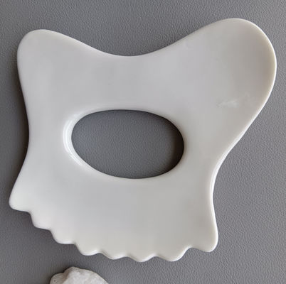Logotipo personalizado Disponível Mini Cerâmica Gua Sha Massagem Ferramenta Massagem corporal para pescoço Rosto e cuidados com a pele Spa lifting facial
