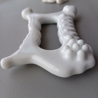 Ferramenta de massagem de cerâmica Gua Sha Popular Massagista facial para anti-envelhecimento cuidados com a pele e corpo Spa