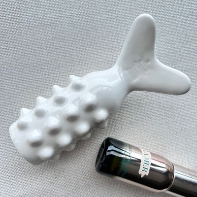 Equipamento de massagem corporal Massagista de Gua Sha em forma de peixe para drenagem linfática e tratamento de beleza