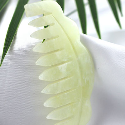 Natural Xiuyan Jade Gua Sha raspagem massagem pente para terapia da cabeça e cabelo ferramenta de tratamento do couro cabeludo