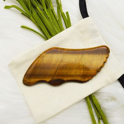 Manual feito à mão Gua Sha Natural de olhos de tigre Massageador de pele para rosto olhos pescoço Nody relaxamento muscular OEM ODM