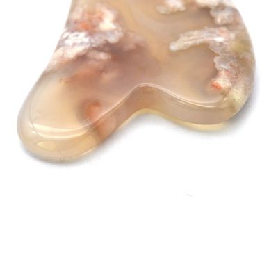 Massagista corporal de forma natural do coração flor de cereja Ágata Gua Sha Board Care Guasha Massage Tool com logotipo personalizado