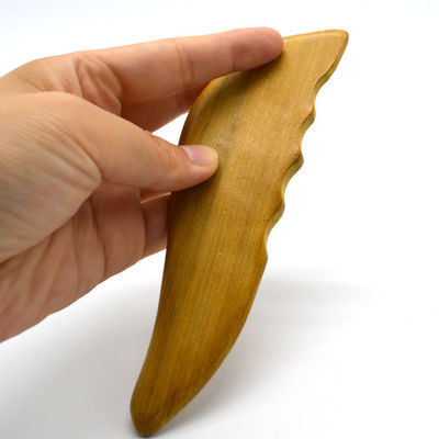Ferramentas de Gua Sha de Madeira Natural de Câmfora para Massagem Facial e Corporal Design em forma de S