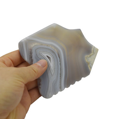 Ferramentas personalizadas de massagem de tabuleiro de Guasha, raspador de pedras de cura, tabuleiro de massagem facial, massagista facial para rejuvenescimento facial, Agate cinza Gua Sha