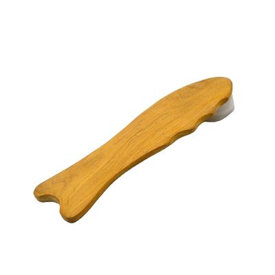 Ferramenta de Gua Sha em forma de peixe de madeira de 140*45mm perfeita para massagem e desintoxicação