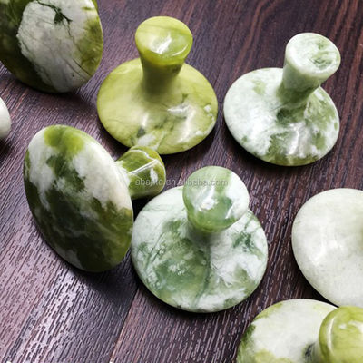 Propriedades do massagista Fungos verdes em forma de jade raspando Gua Sha Ferramenta para massagem corporal e beleza