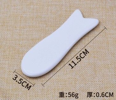 Ferramentas faciais de raspagem de Gua Sha de cerâmica natural para massagista Guasha Corpo Branco de mão